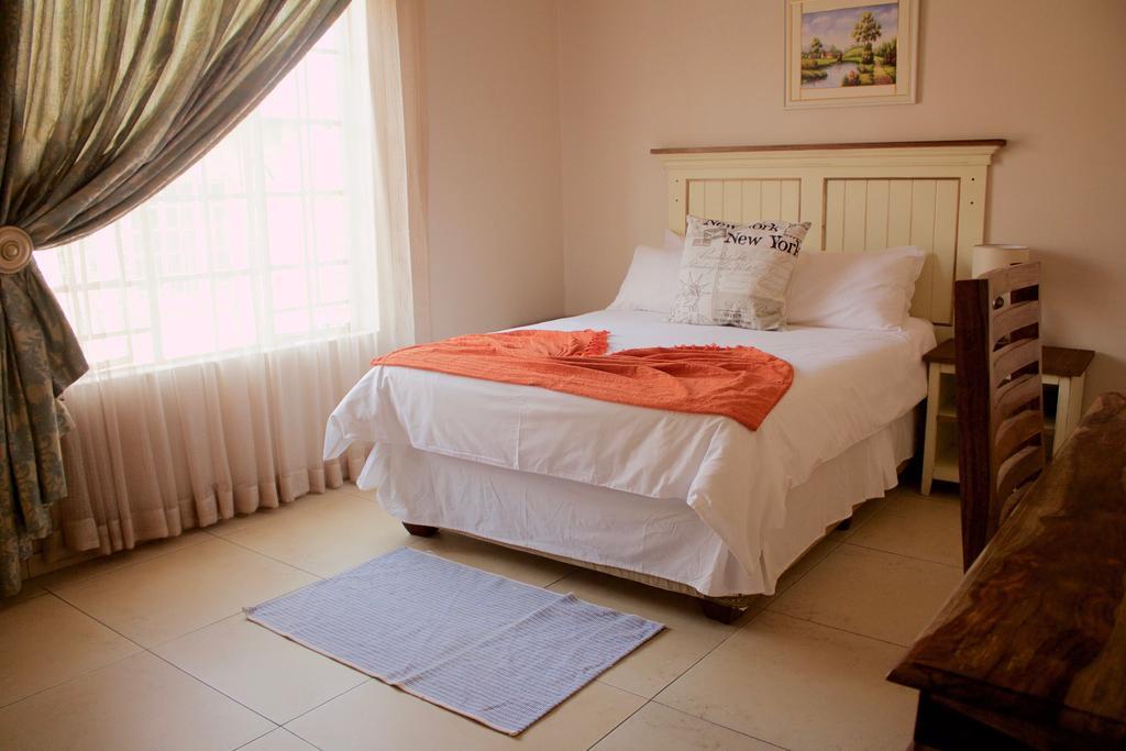 Divine Guest Lodge 루스텐버그 외부 사진