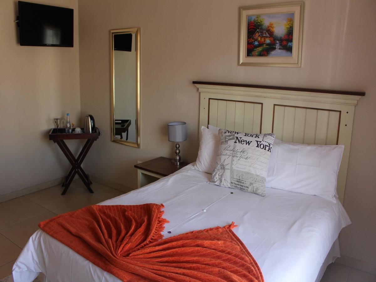 Divine Guest Lodge 루스텐버그 외부 사진